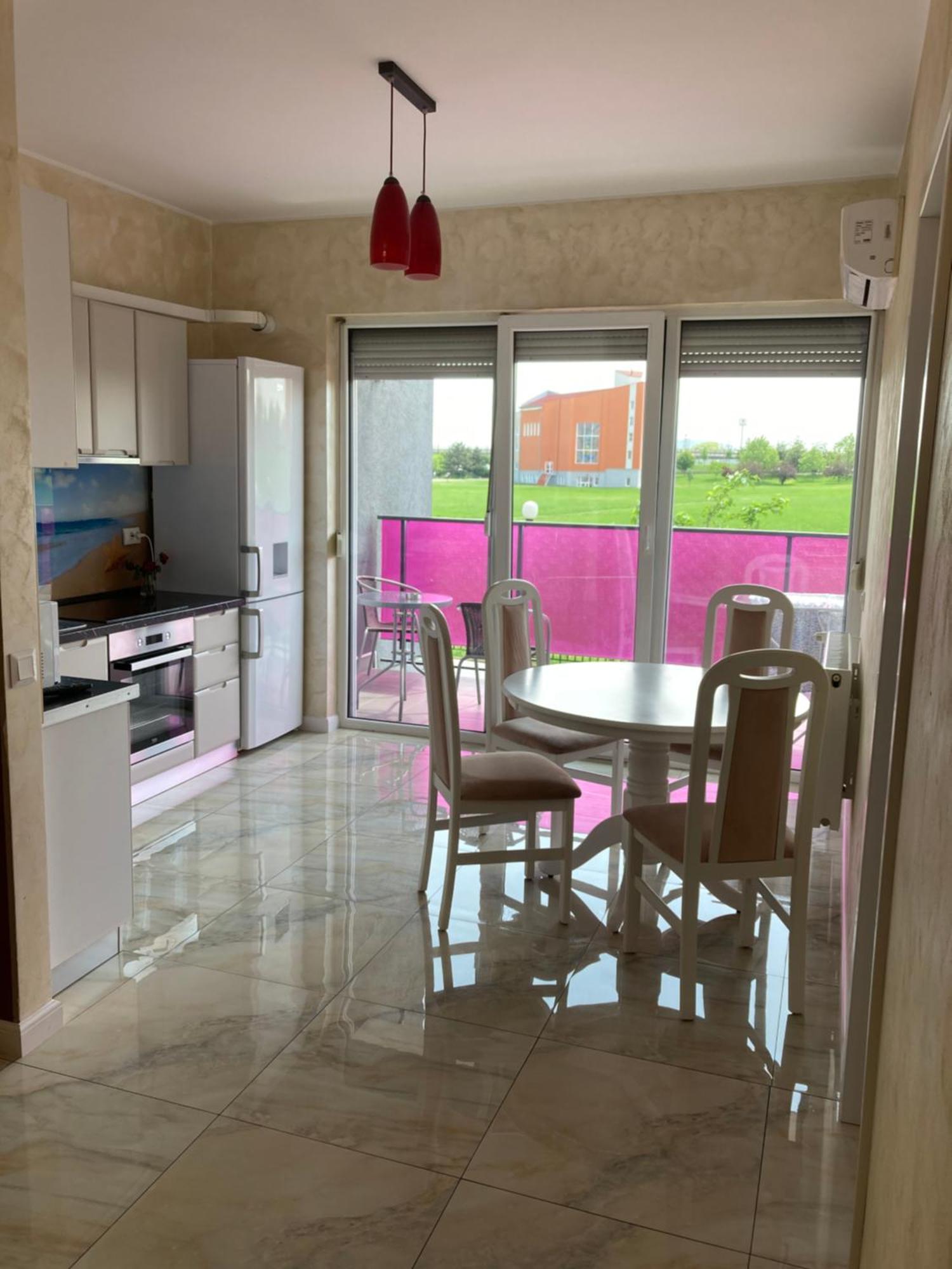 Bhoeme Apartament Oradea Εξωτερικό φωτογραφία